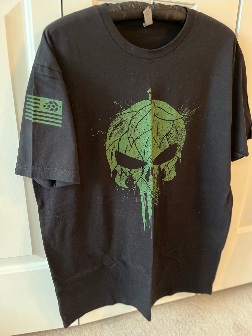 HopHedz Black Short Sleeve Tee with Green Skull Print for the Beer Lover